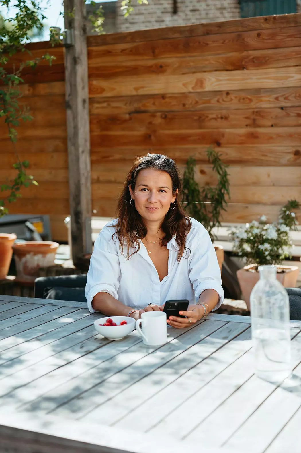 Guya Merkle auf ihrer Terrasse | femtastics