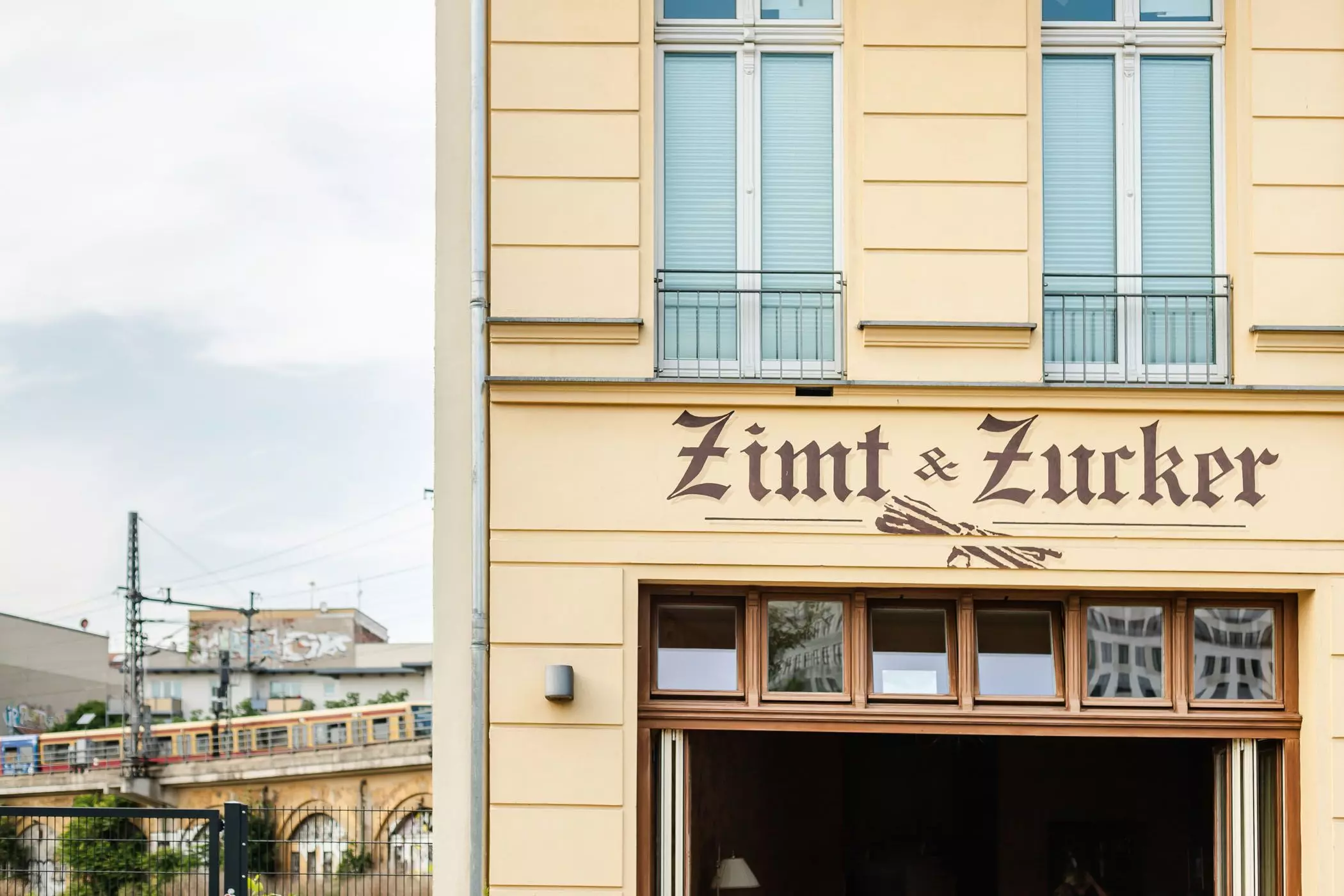 femtastics-Interview-Claudia-Mueller-Cafe