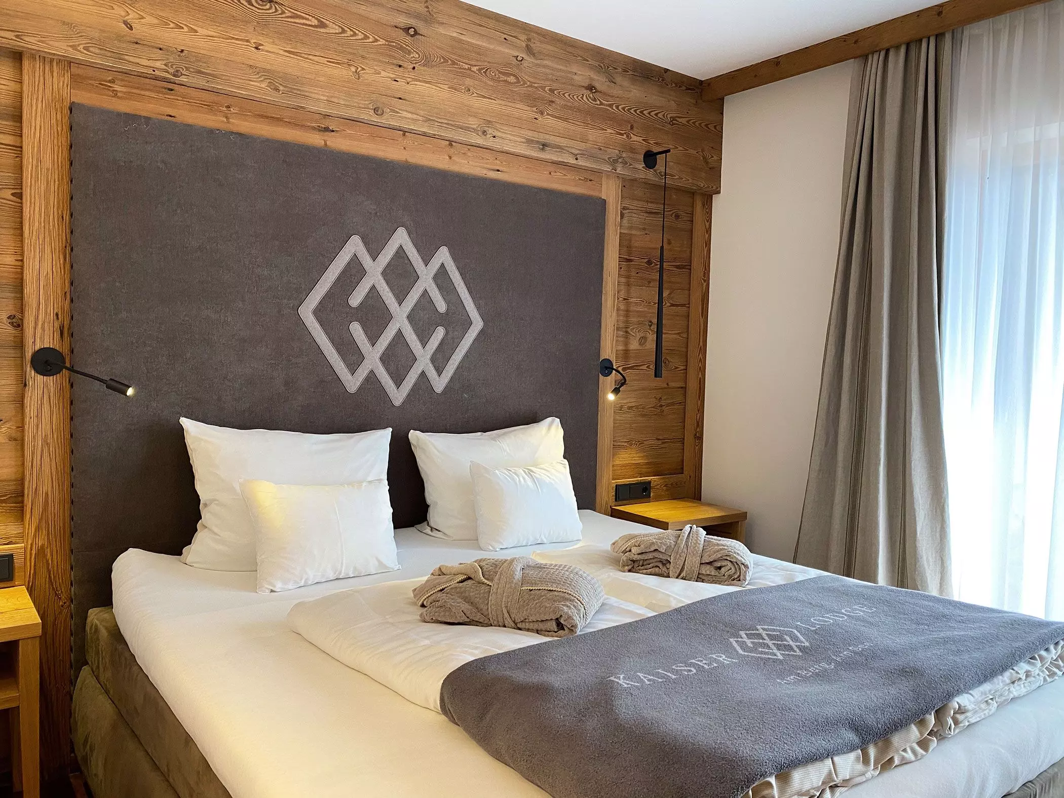 femtastics-Kaiserlodge-Zimmer-1