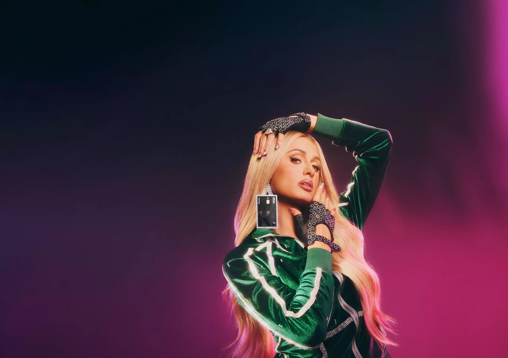 femtastics-Klarna_ParisHilton_ThatsSmoooth_KlarnaCard