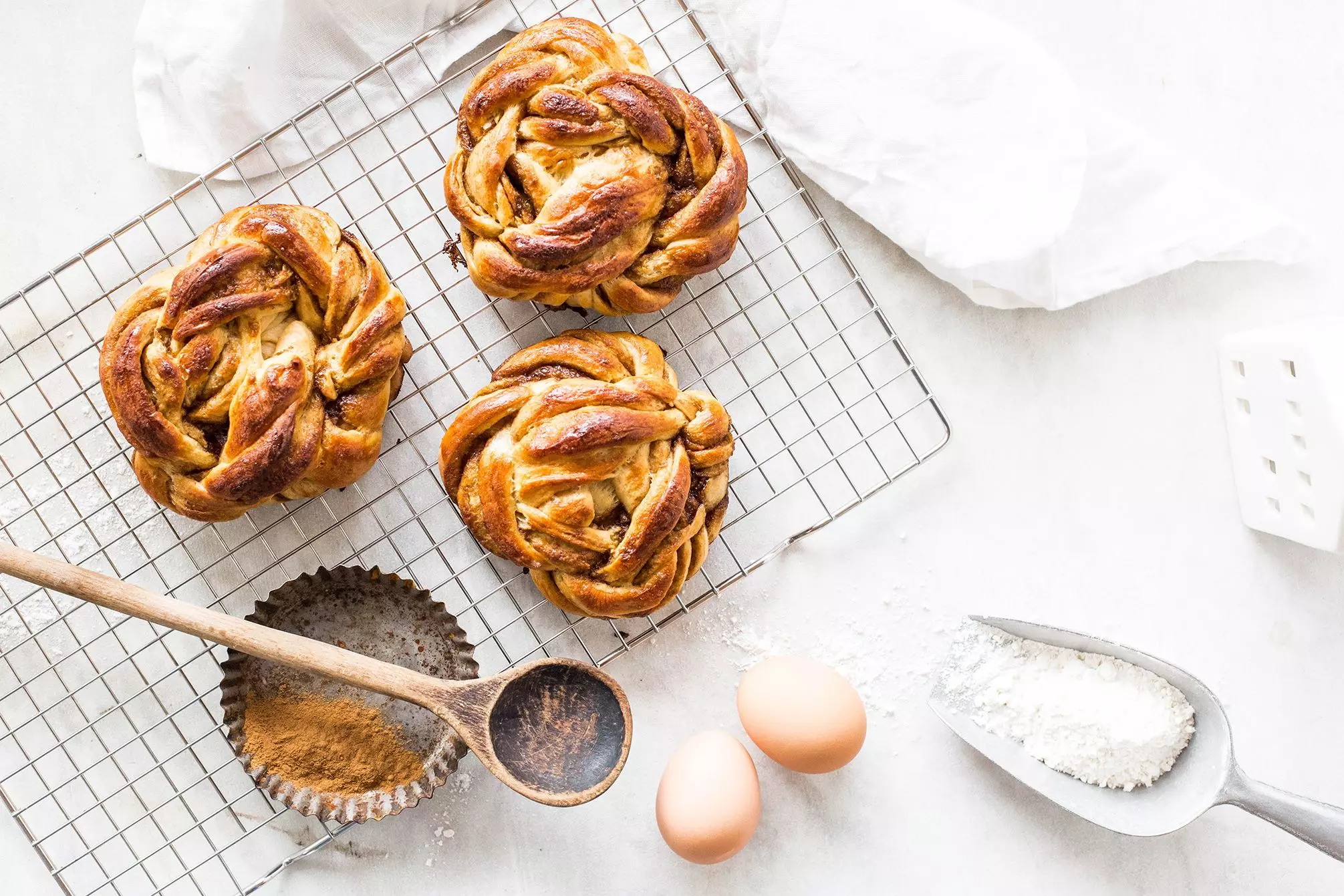femtastics-Rezept-skandinavische-Zimtknoten-The-Veggie-Kitchn