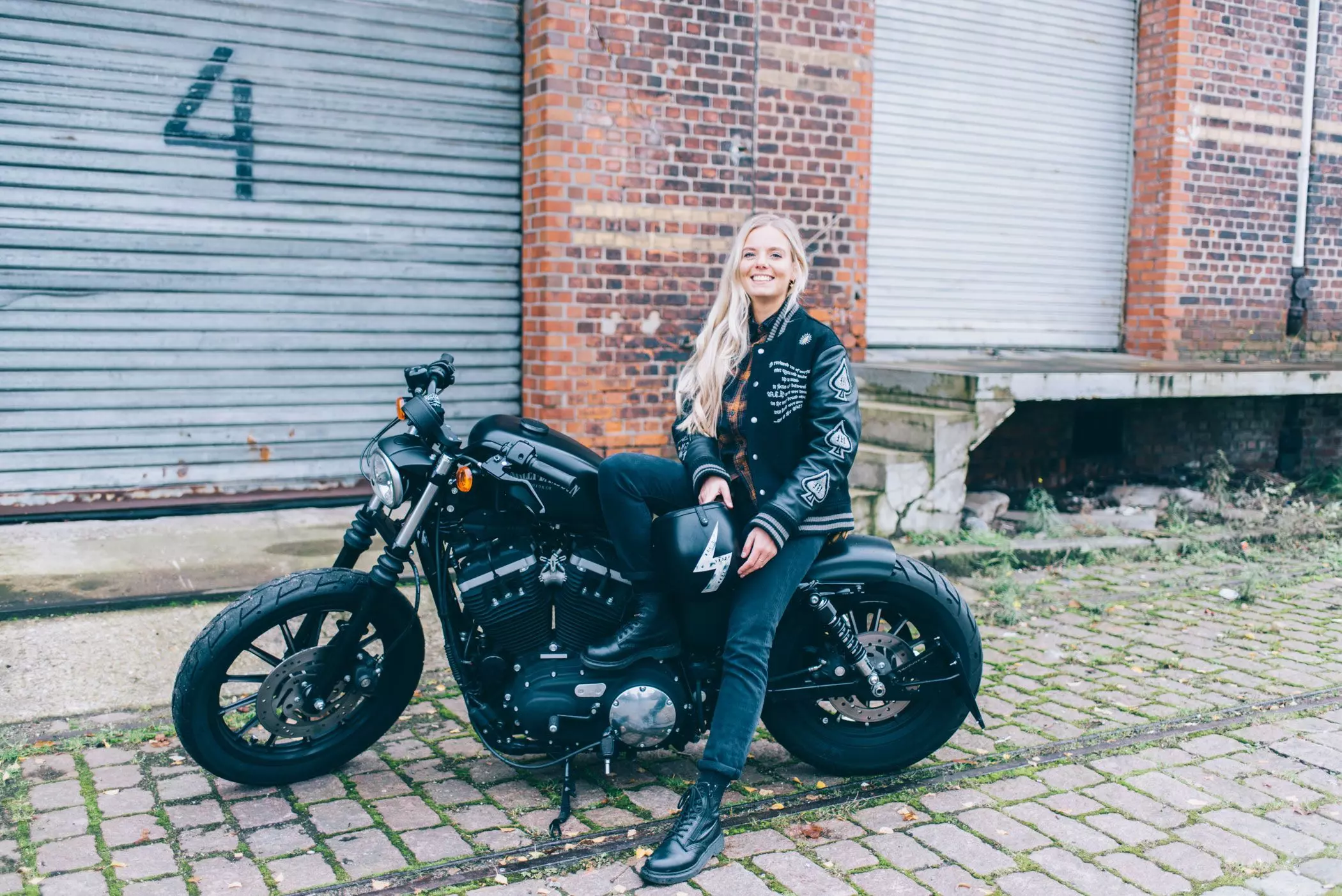femtastics-Sophie-Kueppers-Grafikdesign-The-Moto-Social-Hamburg