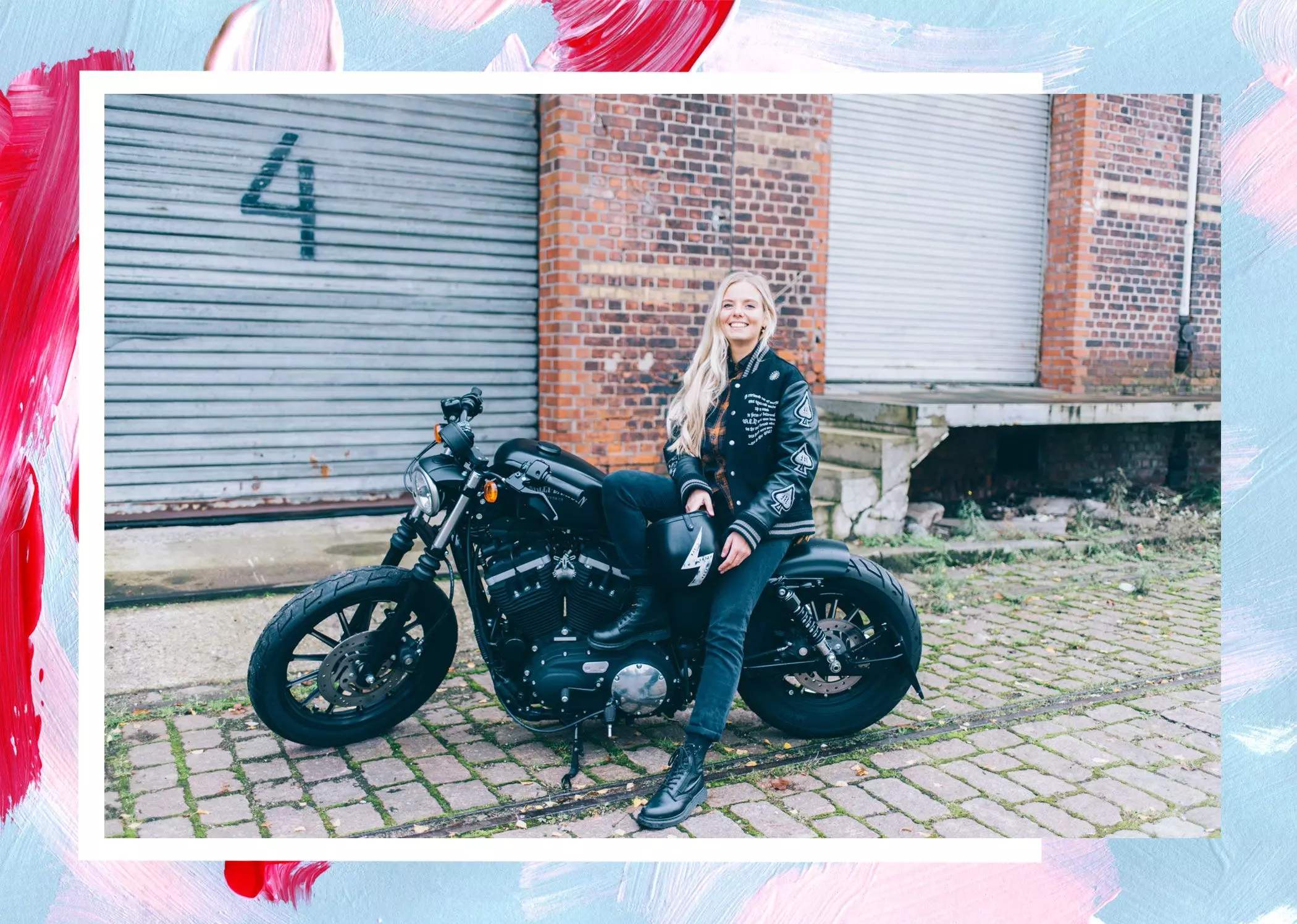 femtastics-Sophie-Kueppers-Moto-Social
