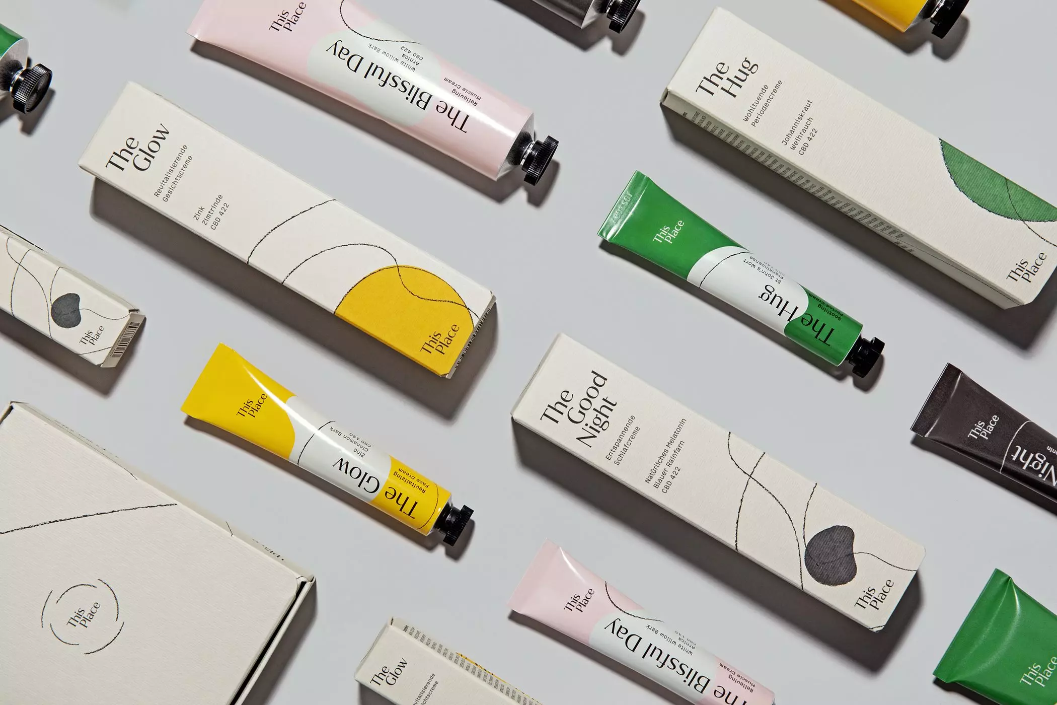 Produktfotos der Naturkosmetik von "This Place" - femtastics