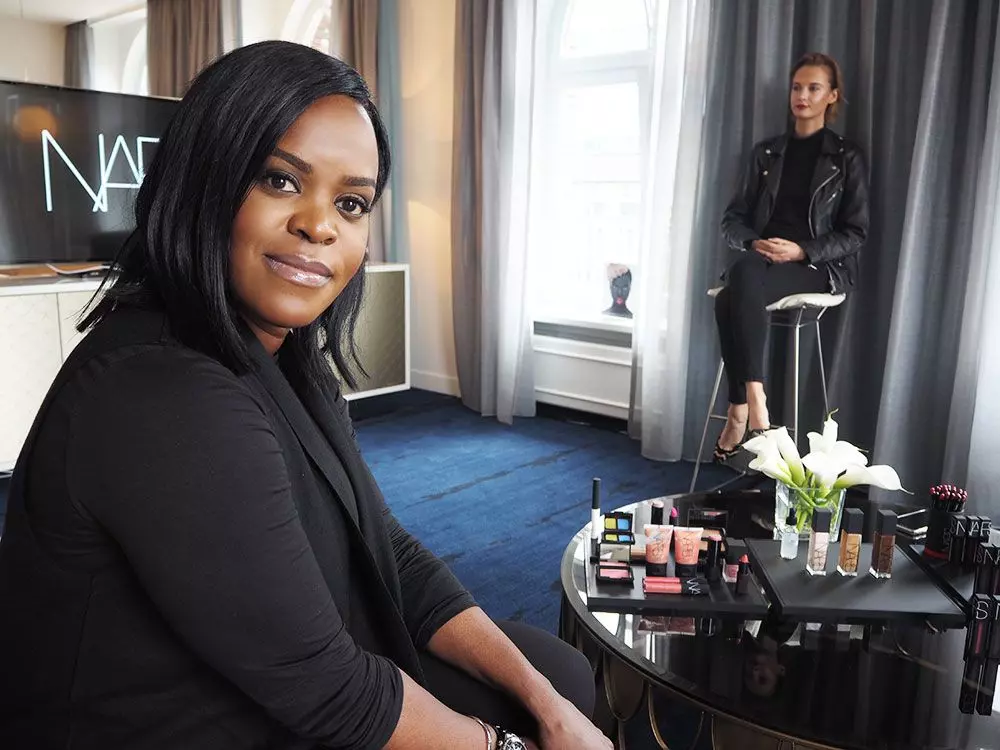 femtastics-Uzo-Nars-Make-up-Interview
