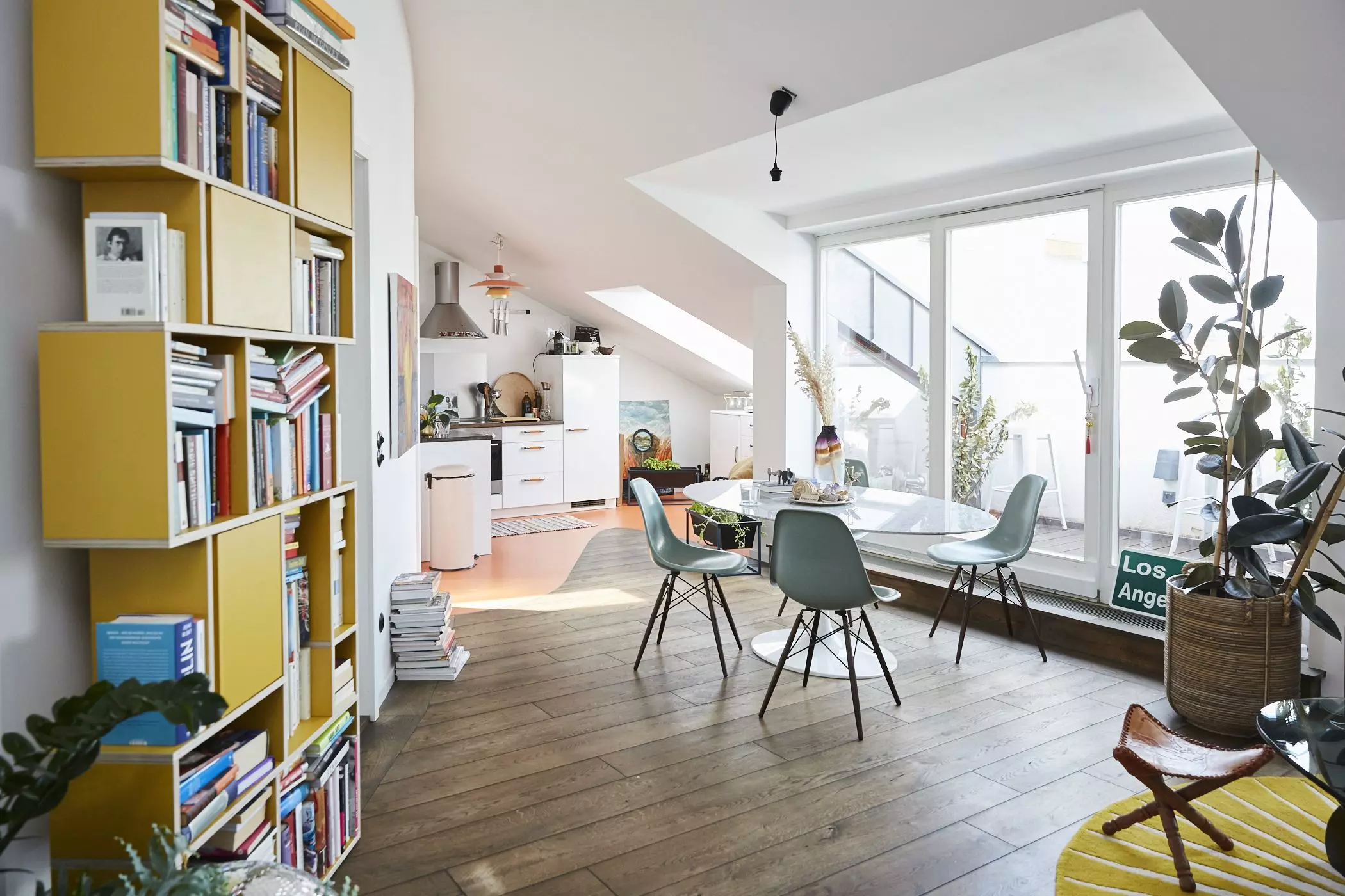 femtastics-Wohnung-Cloudy-Zakrocki-Berlin