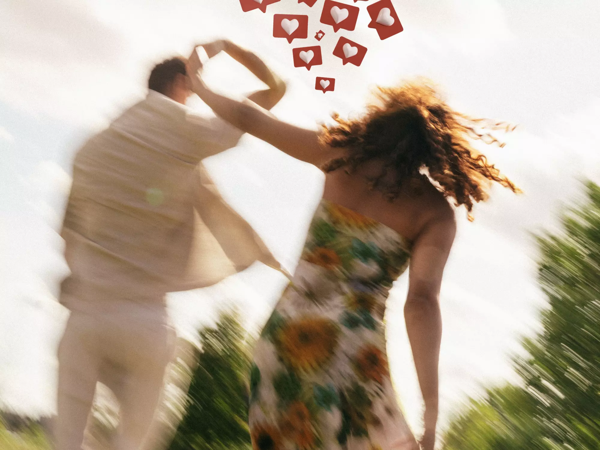 Paar, das sich an den Händen hält