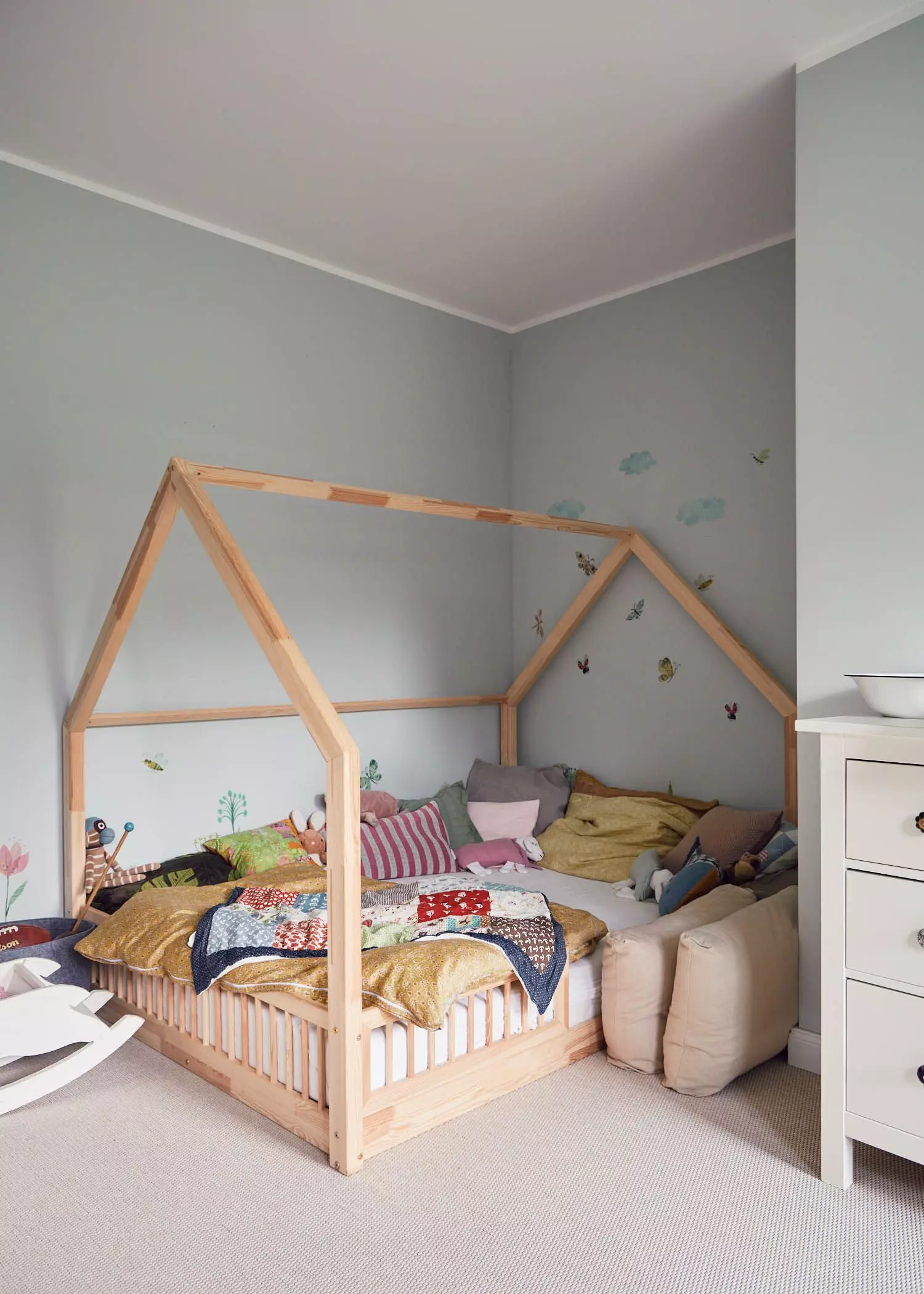 Kinderzimmer mit Himmelbett - femtastics