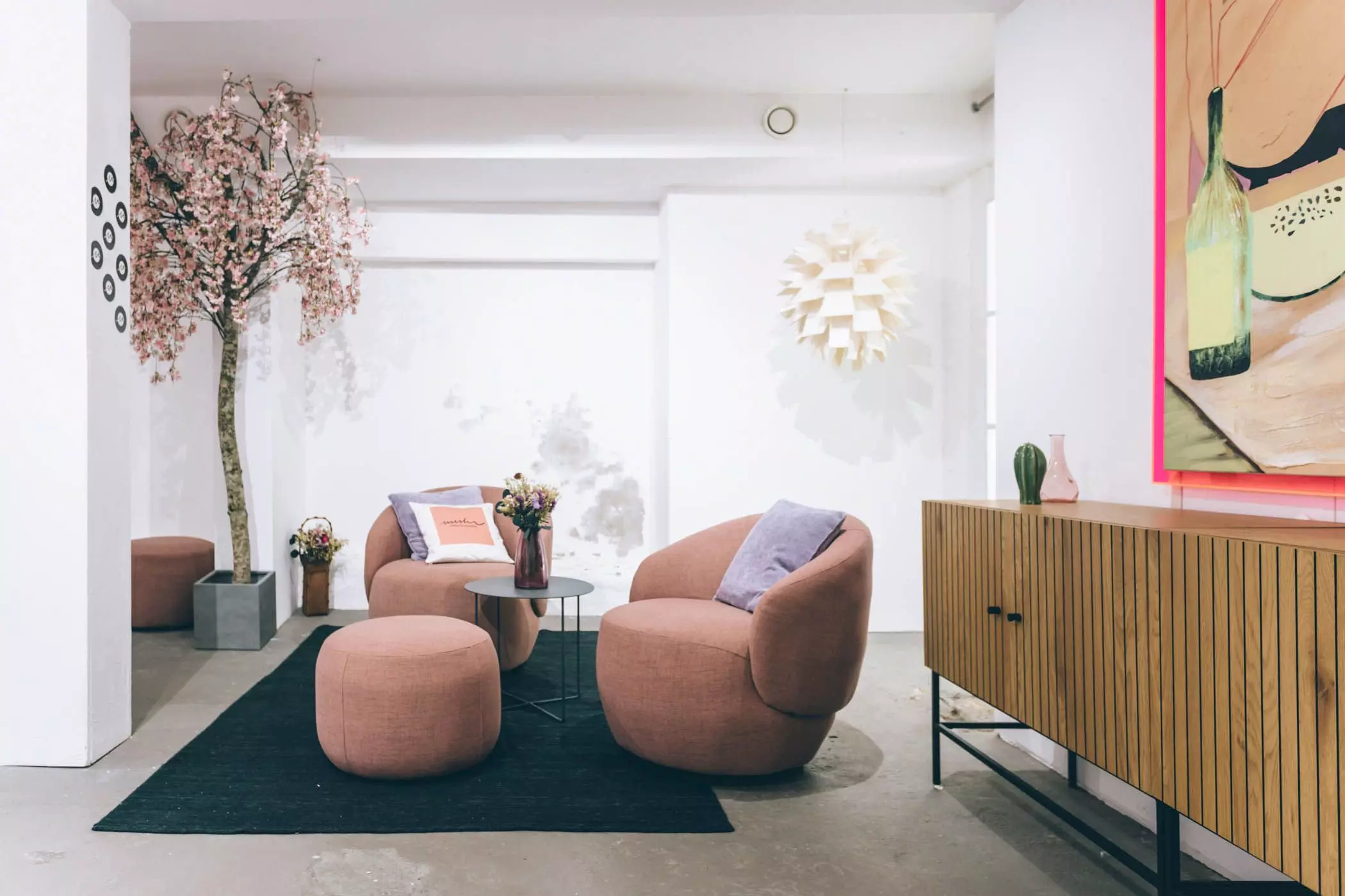 Sitzecke im Office vom Frauennetzwerk "NUSHU" - femtastics