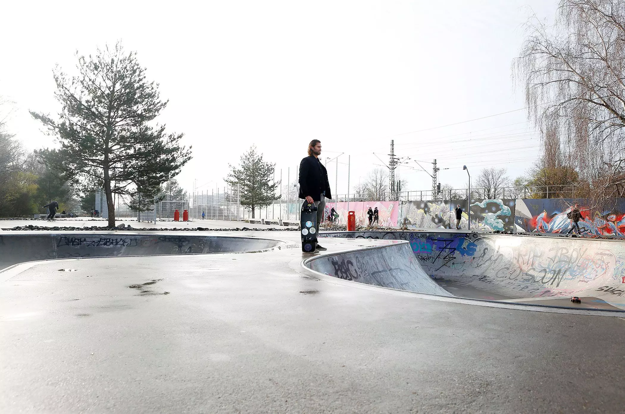 homtastics-Afridun-Amu-Skate