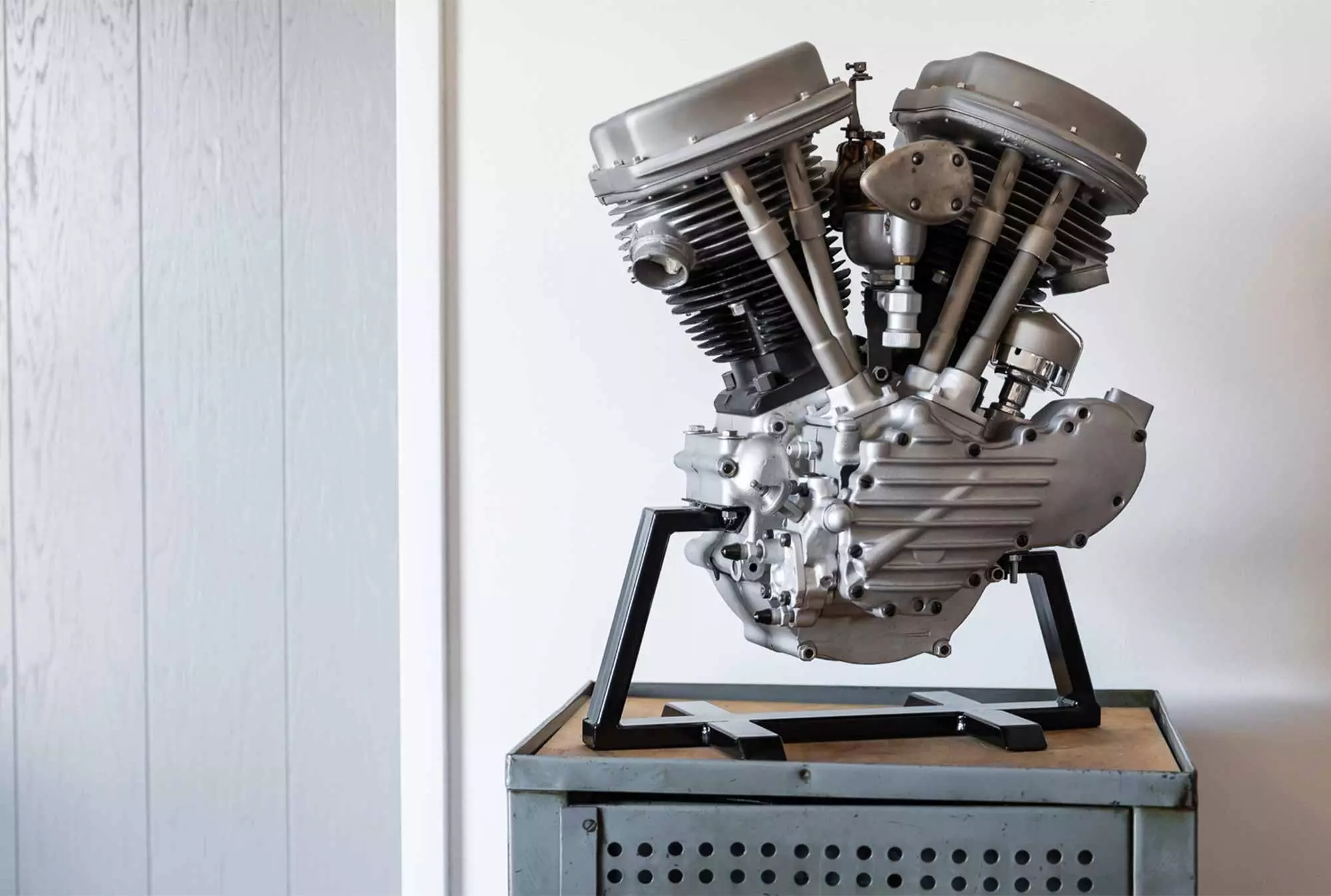 homtastics-Ehinger-Kraftrad-Motor-antik