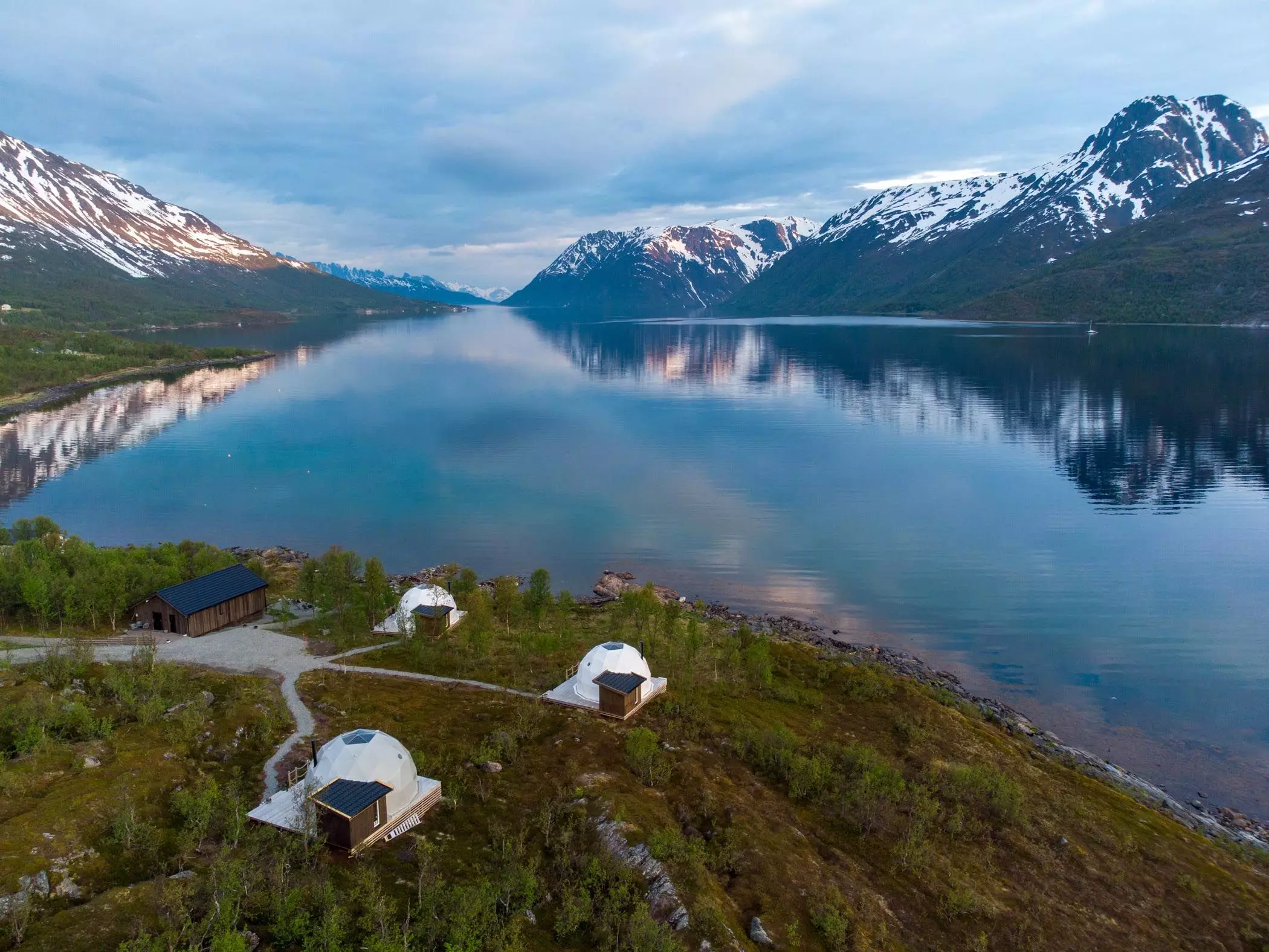 isbreen-the-galcier-hotel