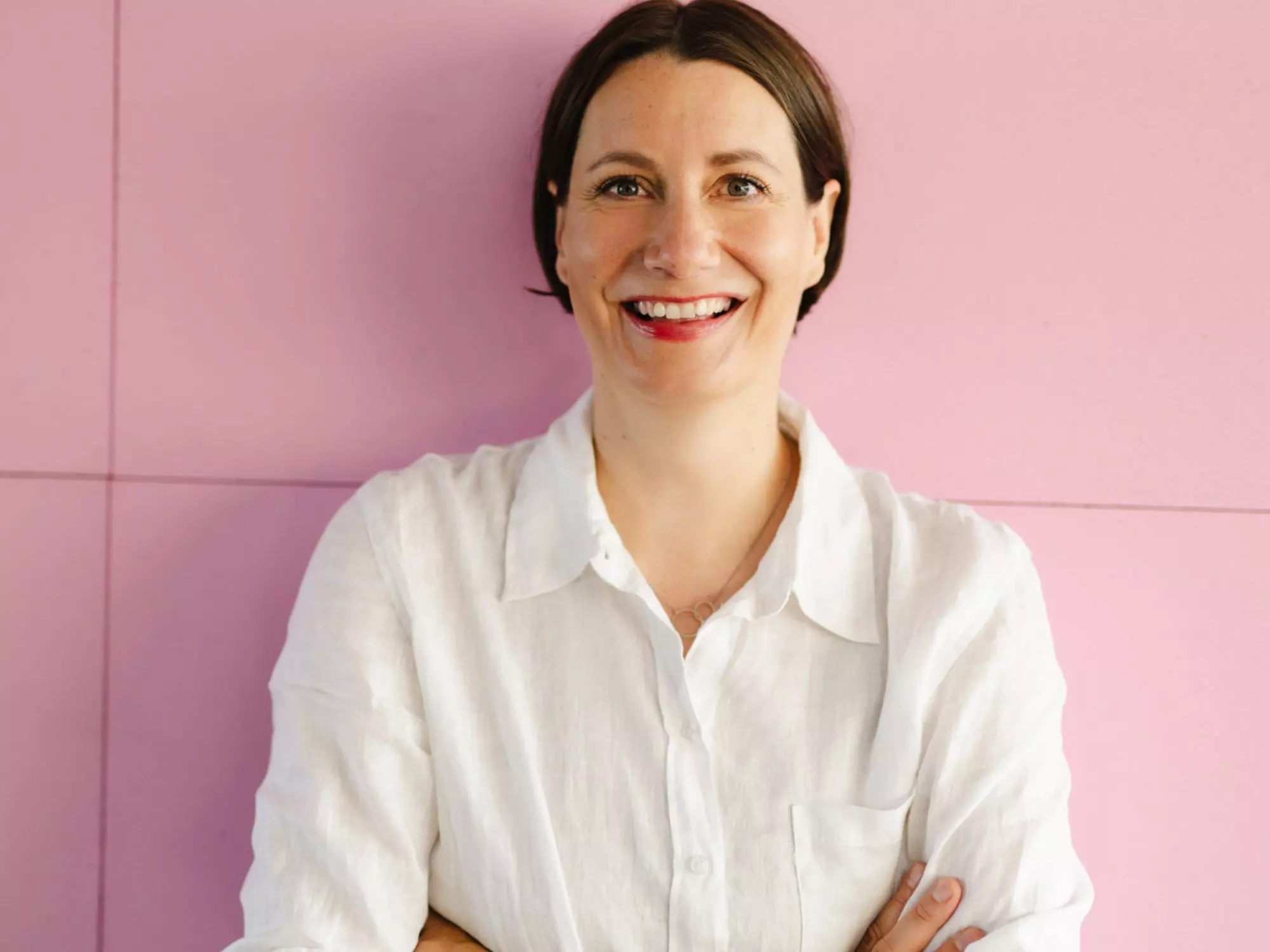 Jennifer Jones von "holi.social"