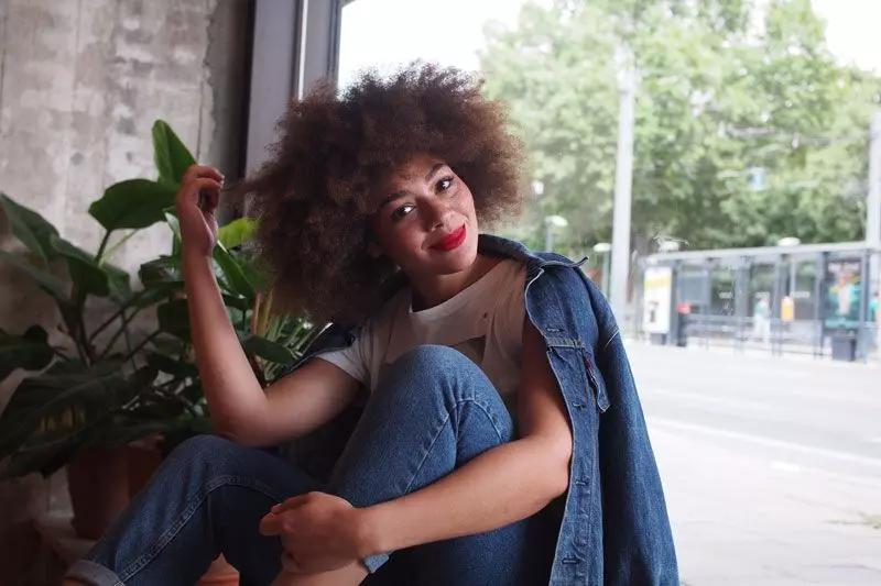 julia-dalia-natural-hair-femtastics