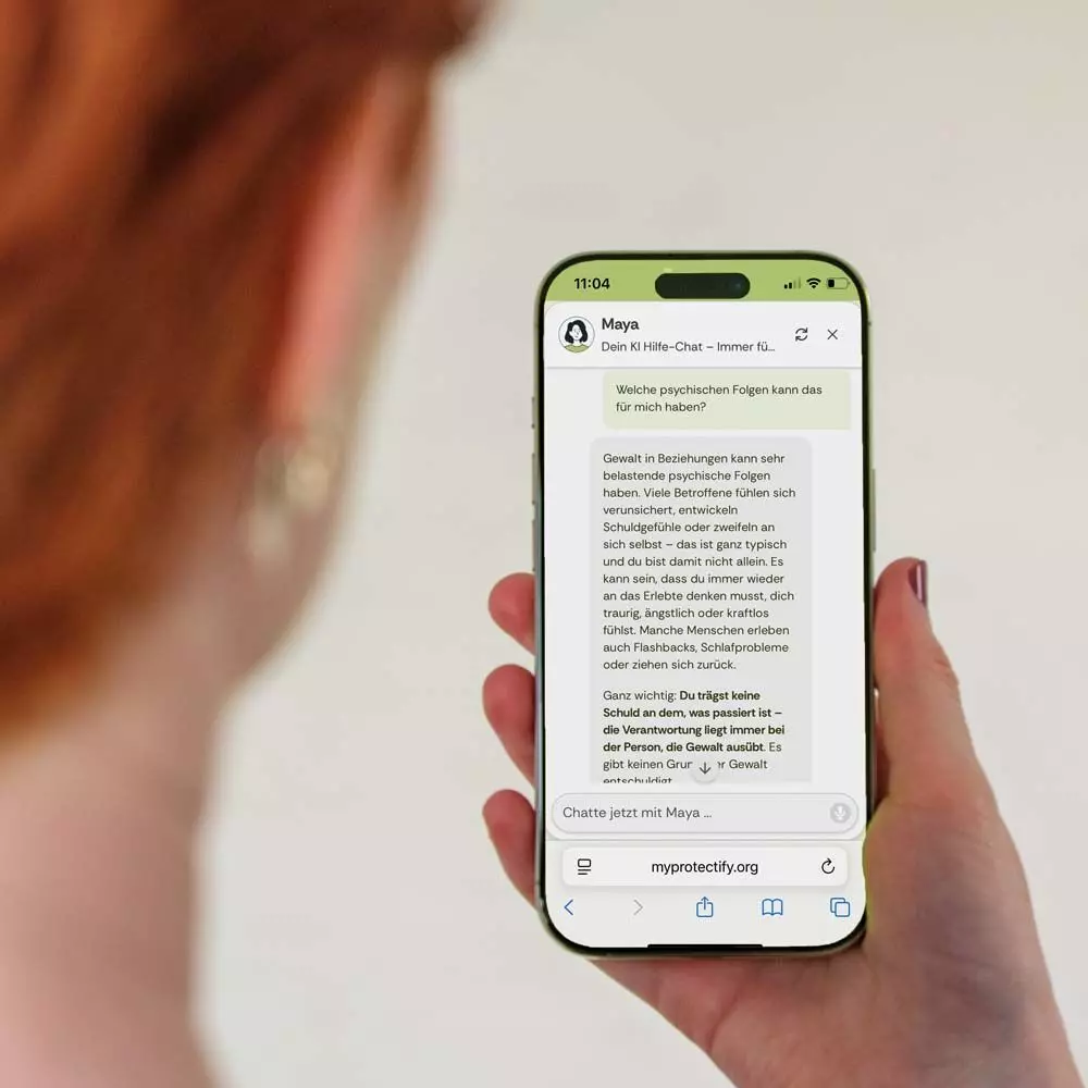 KI-Chatbot "myProtectify" am Handy