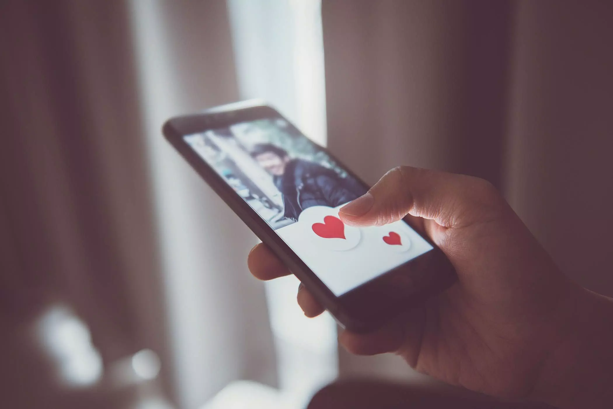 Wie geht achtsames Online-Dating?
