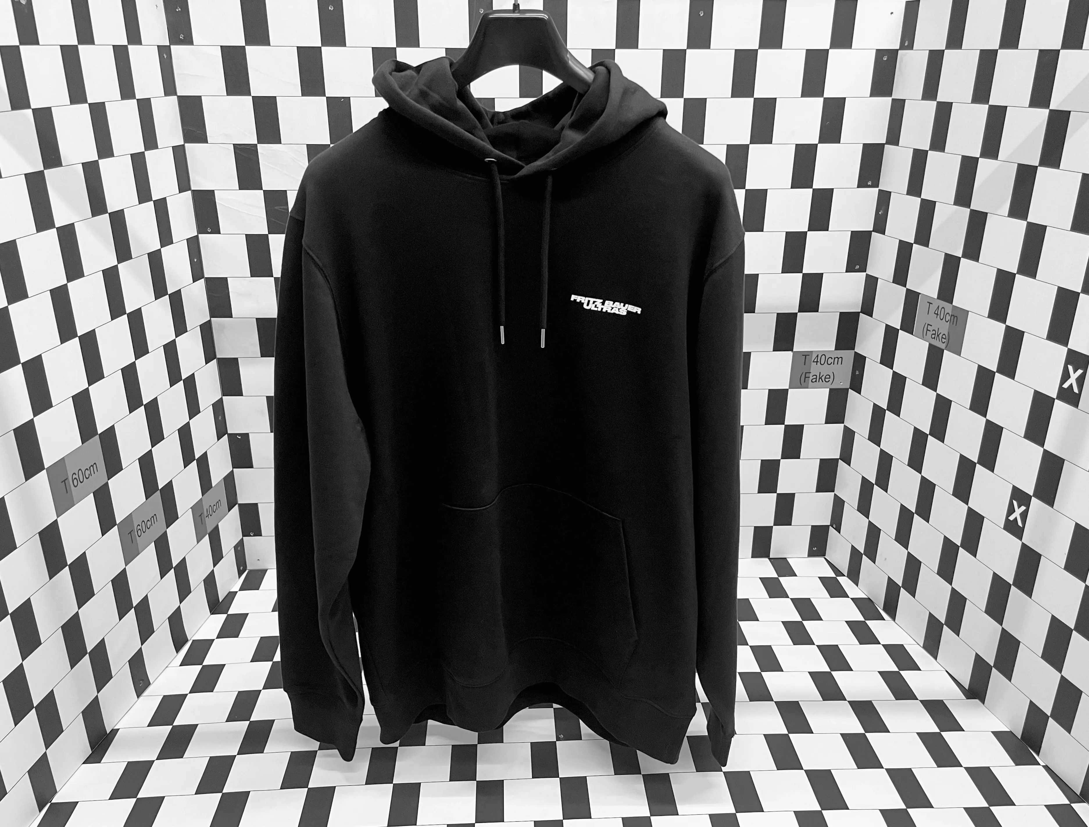 Unser Hoodie - von vorne