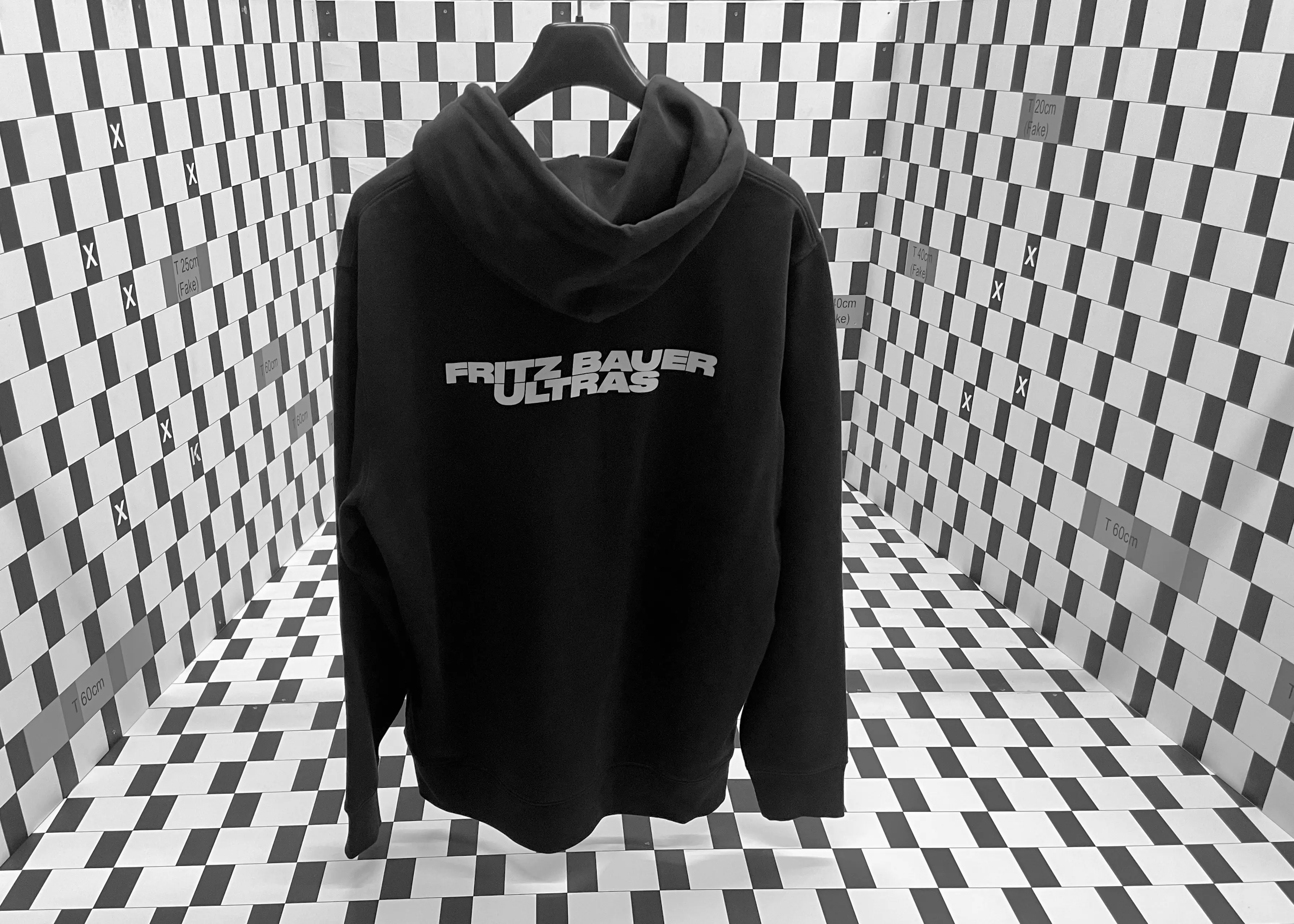 Unser Hoodie - von hinten